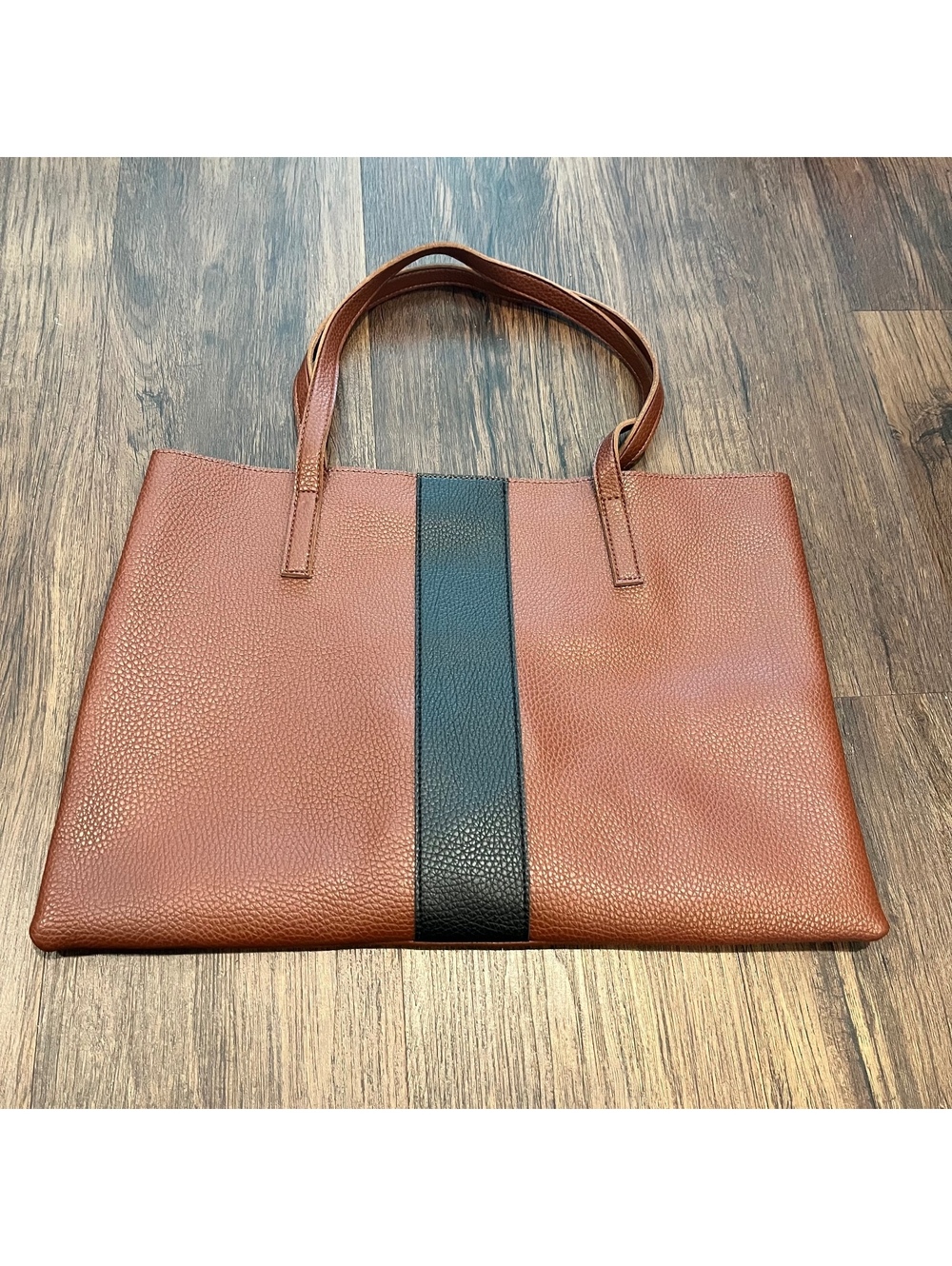 Vince Camuto brown tote bag - Picture 3 of 4
